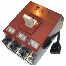 Intrerupator automat tip USOL 630 A / 48 V