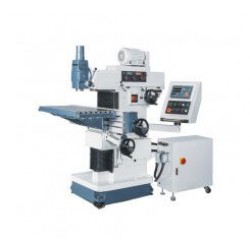 
                            Masina de frezat universala FUM-600F                        