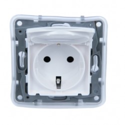 Priza schuko simpla Legrand Niloe 397853, incastrata, contact de protectie, alba